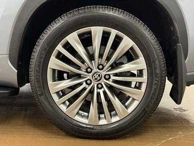 2024 Toyota Highlander Hybrid Platinum