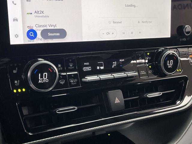 2024 Toyota Highlander Hybrid Platinum