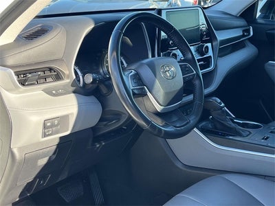 2023 Toyota Highlander XLE