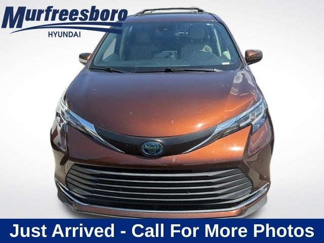 2021 Toyota Sienna XLE