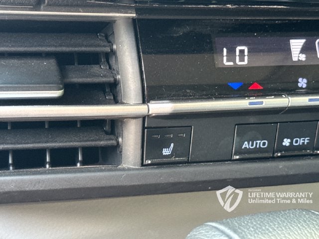 2023 Toyota Sienna XLE 8 Passenger