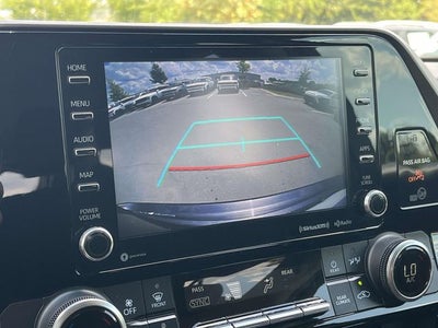 2020 Toyota Highlander LE