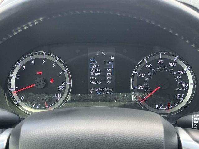 2020 Toyota Highlander LE