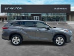 2020 Toyota Highlander LE