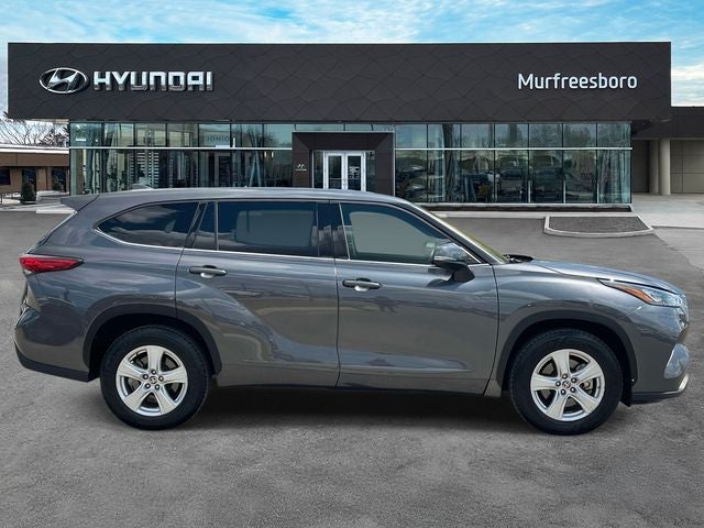 2020 Toyota Highlander LE