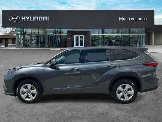2020 Toyota Highlander LE