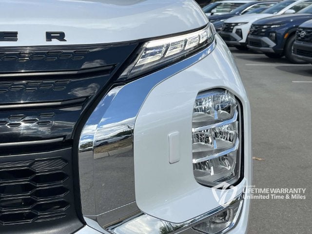 2024 Mitsubishi Outlander SE Black Edition