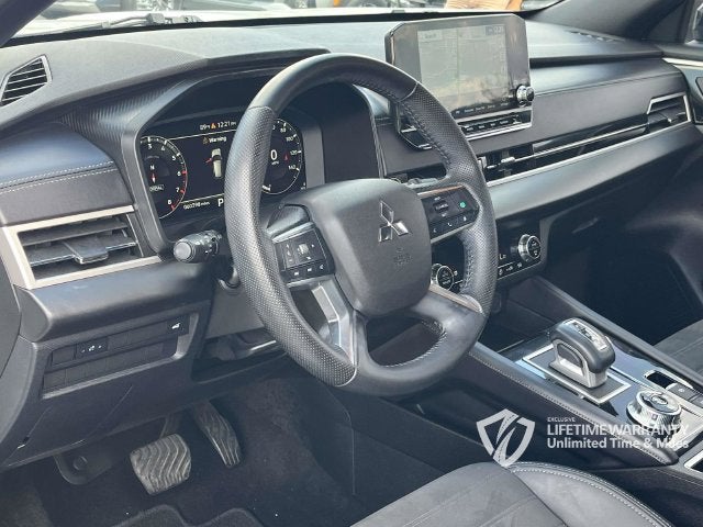 2024 Mitsubishi Outlander SE Black Edition