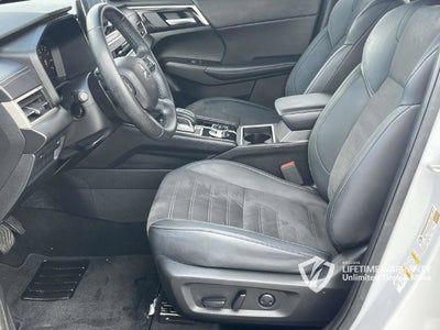 2024 Mitsubishi Outlander SE Black Edition