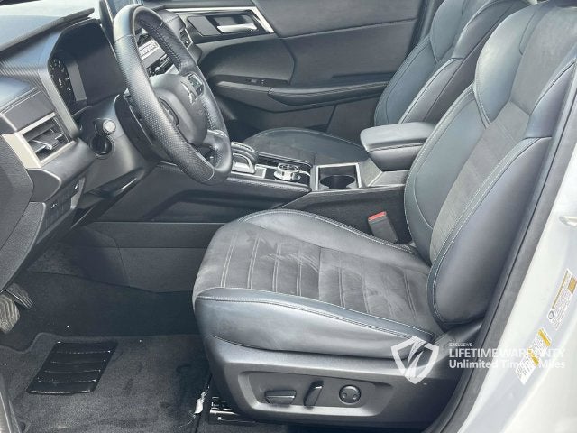 2024 Mitsubishi Outlander SE Black Edition