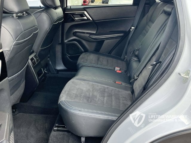 2024 Mitsubishi Outlander SE Black Edition