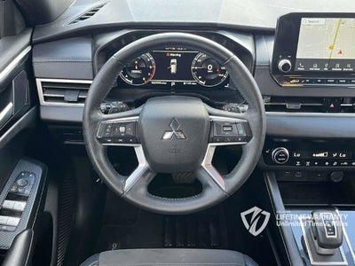 2024 Mitsubishi Outlander SE Black Edition