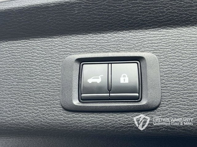 2024 Mitsubishi Outlander SE Black Edition