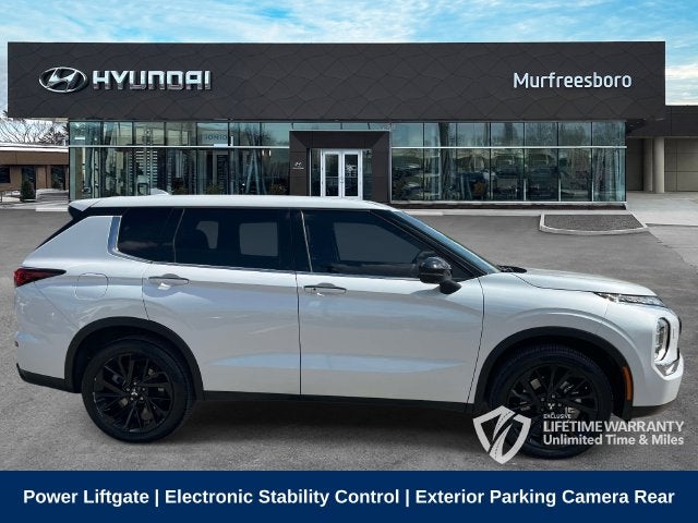2024 Mitsubishi Outlander SE Black Edition