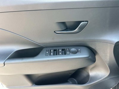 2027 Hyundai KONA SE FWD