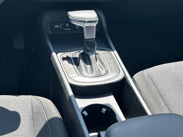 2027 Hyundai KONA SE FWD