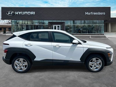 2027 Hyundai KONA SE FWD
