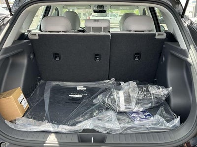 2025 Hyundai KONA SE