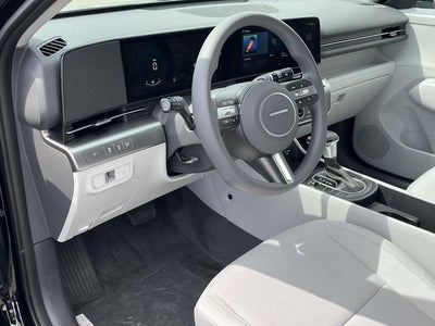 2025 Hyundai KONA SE
