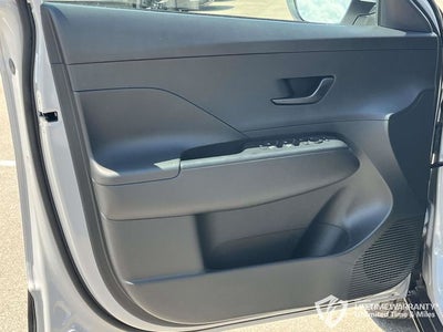 2027 Hyundai KONA SE FWD