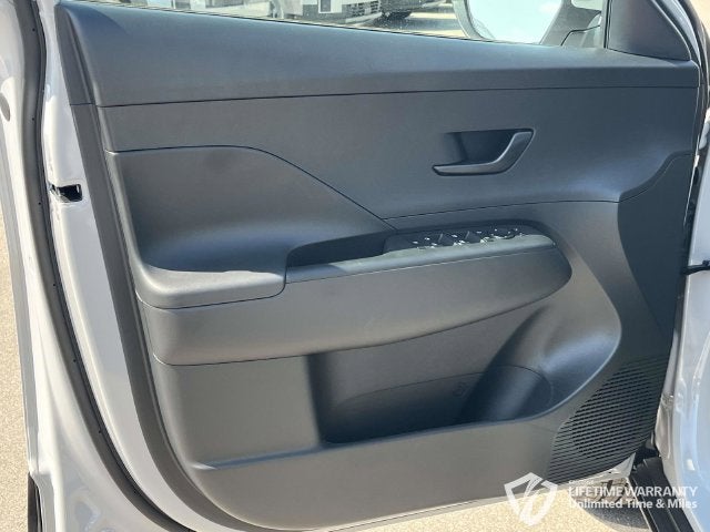 2027 Hyundai KONA SE FWD