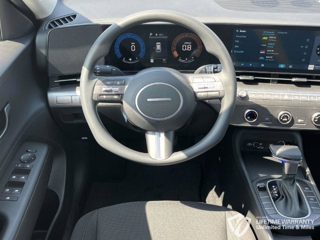2027 Hyundai KONA SE FWD