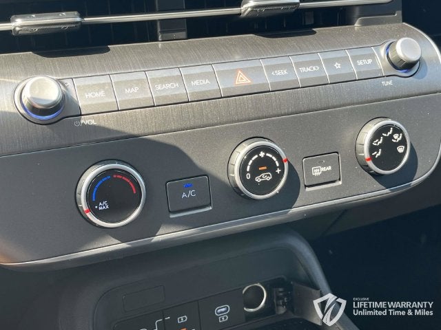 2027 Hyundai KONA SE FWD