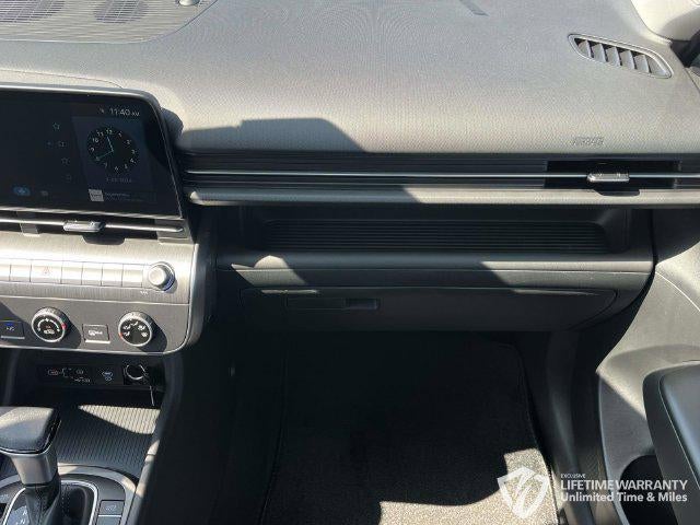 2027 Hyundai KONA SE FWD