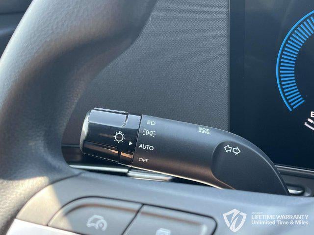 2027 Hyundai KONA SE FWD
