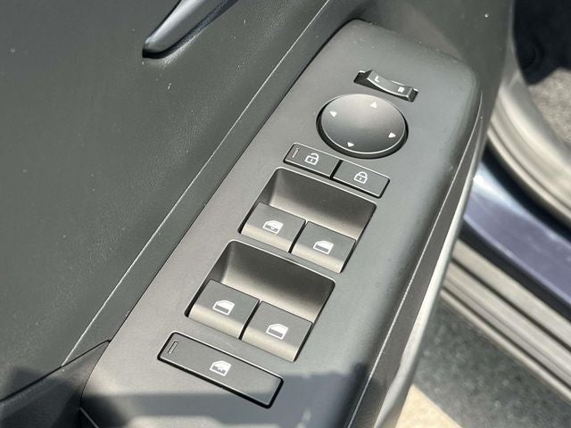 2027 Hyundai KONA SE FWD