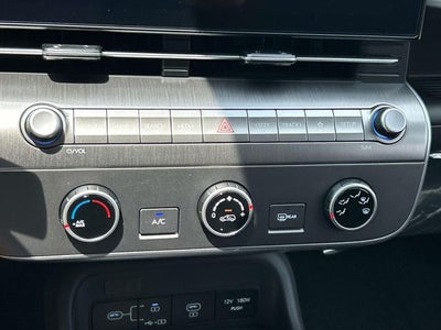 2026 Hyundai KONA SE FWD