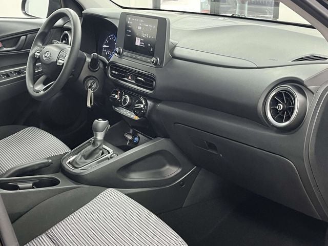 2023 Hyundai KONA SE