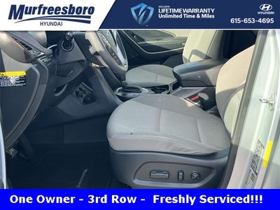 2017 Hyundai SANTA FE SE