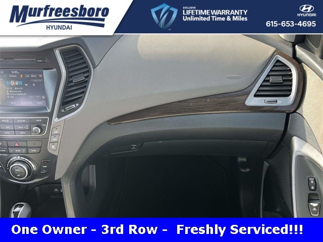 2017 Hyundai SANTA FE SE