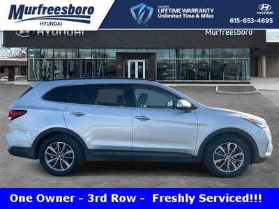 2017 Hyundai SANTA FE SE