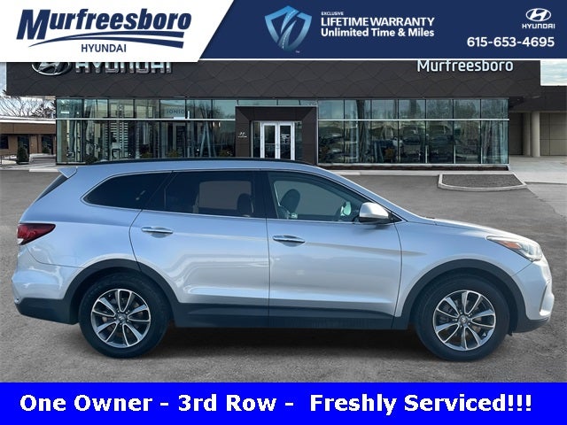 2017 Hyundai SANTA FE SE
