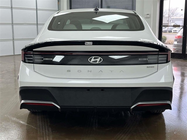 2026 Hyundai SONATA HYBRID Blue