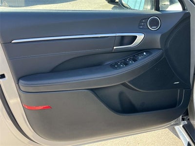 2022 Hyundai SONATA Limited