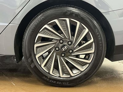 2025 Hyundai SONATA HYBRID SEL