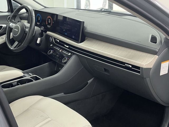 2025 Hyundai SONATA HYBRID SEL