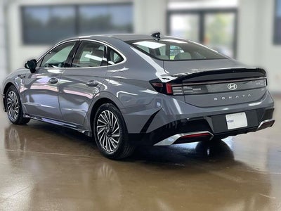 2025 Hyundai SONATA HYBRID SEL