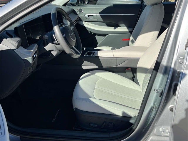 2024 Hyundai SONATA HYBRID SEL