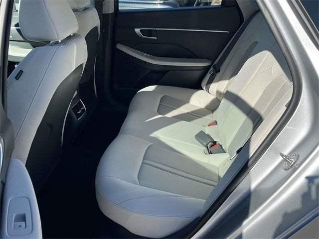 2024 Hyundai SONATA HYBRID SEL
