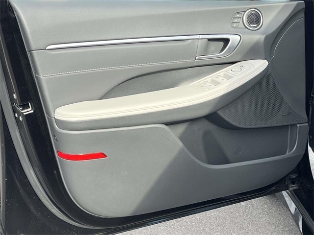 2024 Hyundai SONATA HYBRID Limited