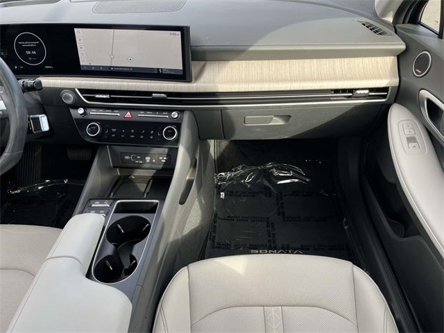 2024 Hyundai SONATA HYBRID Limited