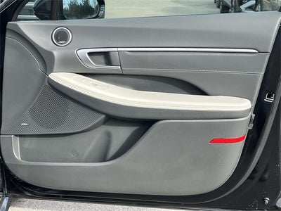 2024 Hyundai SONATA HYBRID Limited