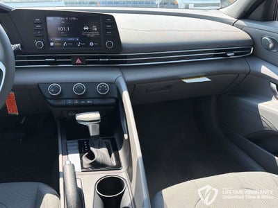 2026 Hyundai ELANTRA SE