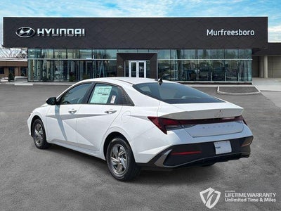 2026 Hyundai ELANTRA SE