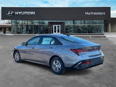 2026 Hyundai ELANTRA SE