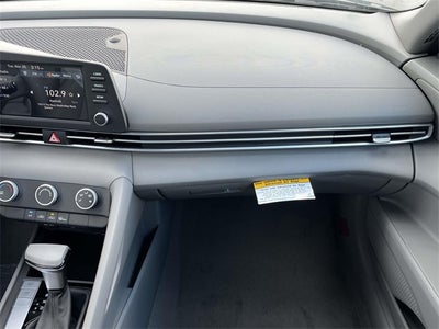 2026 Hyundai ELANTRA SE